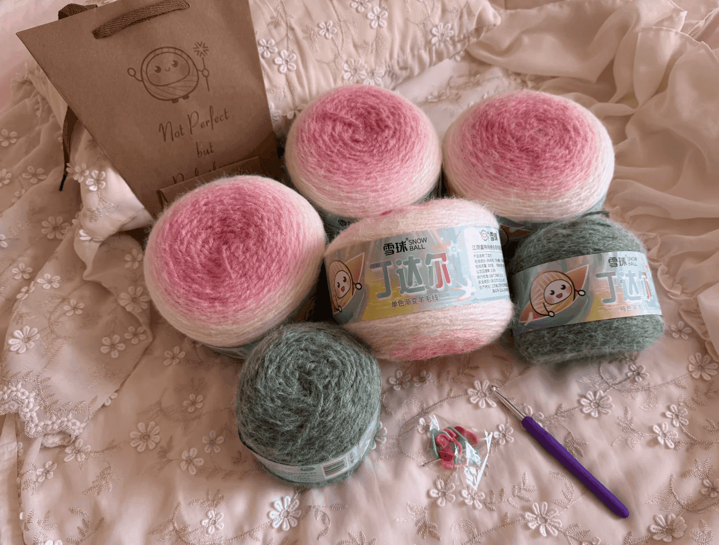 我太爱这组粉嫩的了～～ 线烫手 收起来冬天织