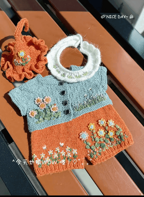 阳光下的小花花，太美啦～